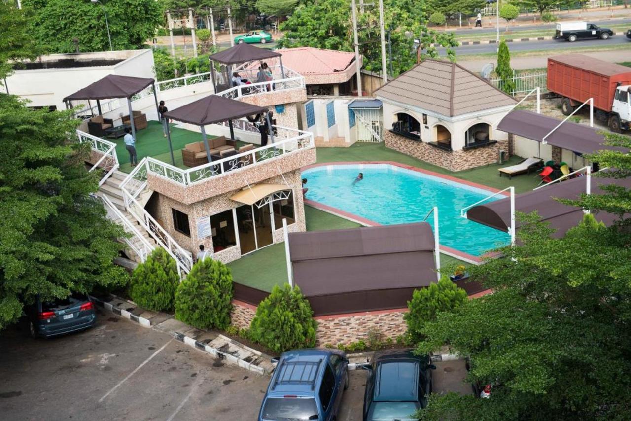 Room In Lodge - Grand Ibro Hotel Abuja Jabi Екстер'єр фото