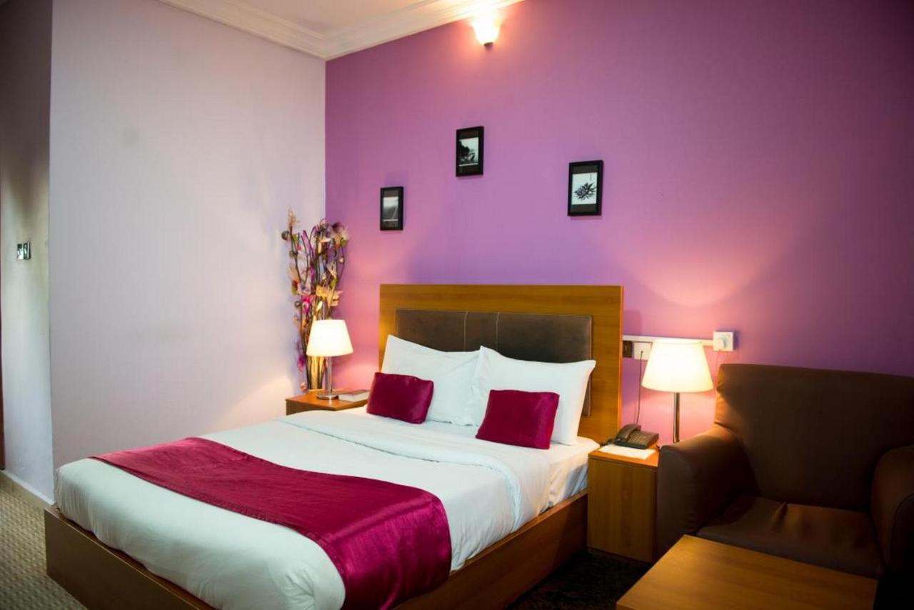 Room In Lodge - Grand Ibro Hotel Abuja Jabi Екстер'єр фото